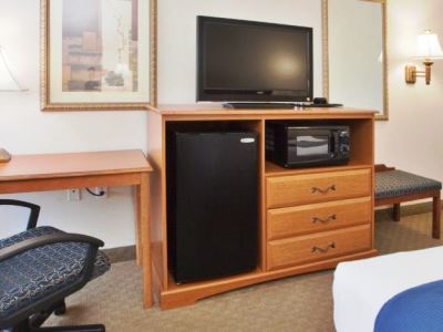 Clarion Pointe 2*